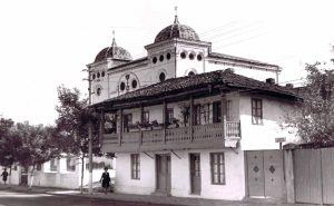 1 – Templul israelit, circa 1940 (Colecția Petru Țincoca)