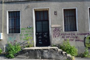 2 – Intrarea principală, 2023 (Arhiva INP)