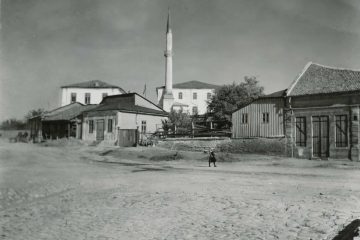 2 – Moscheea Aziziye, circa 1938 (europeana.eu – Carl Troll, Institutul Leibniz pentru Geografie Regională, Germania)